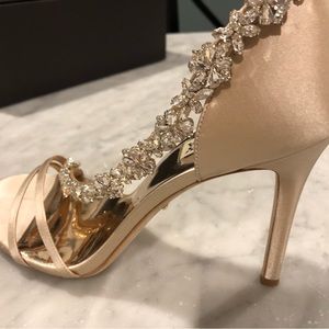 Badgley Mischa Women’s Voletta Heeled Sandal